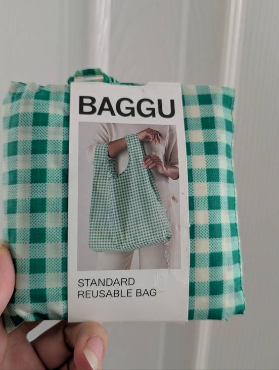 BAGGU Handbags - NWT Standard Baggu Reusable Bag- Green Gingham Reusable